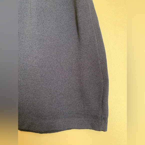 St. John Basics Navy Blue Knit Skirt Women’s Size 10 Old Money Capsule - Picture 3 of 5